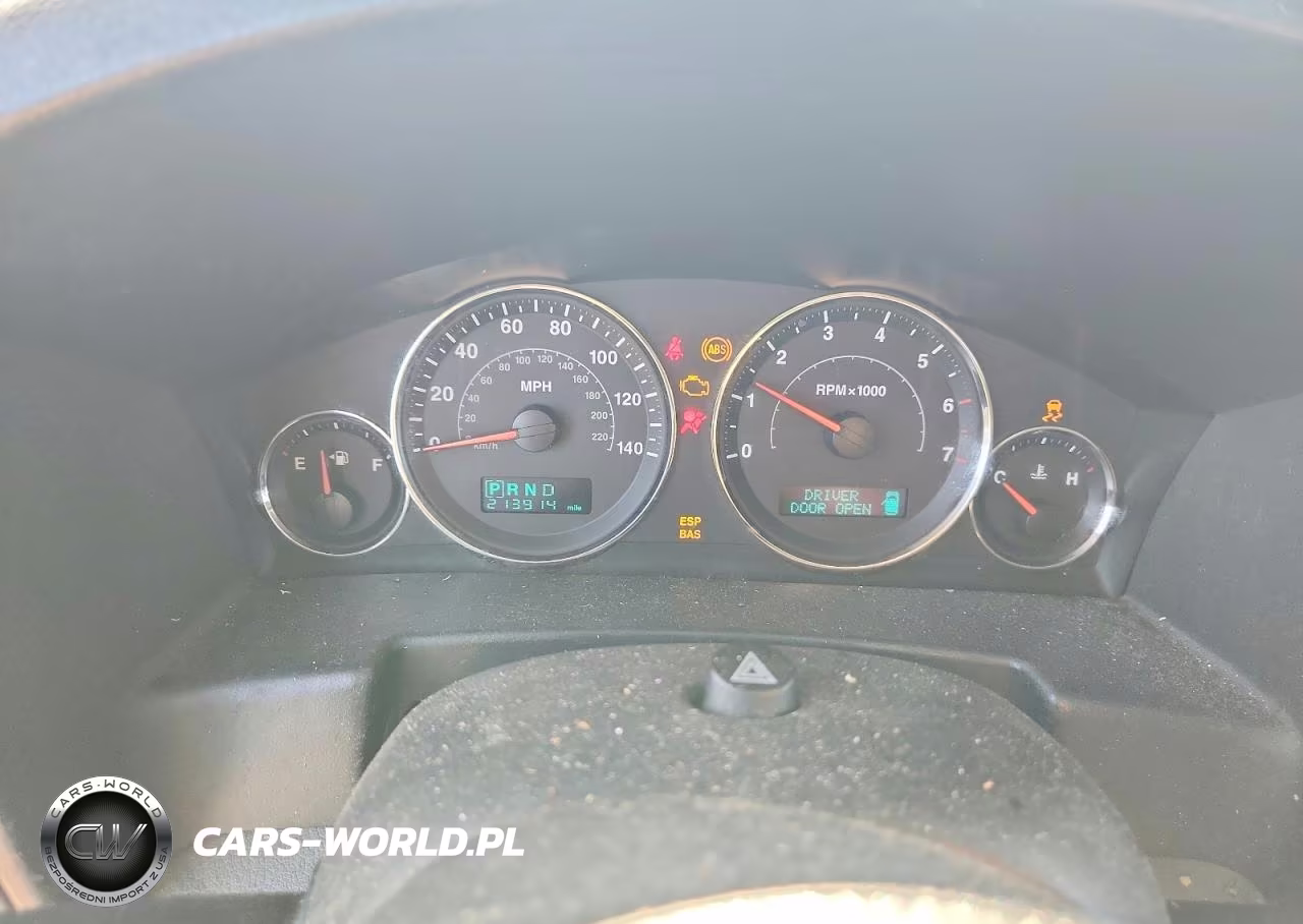 2007 Jeep Commander VIN:1J8HG48P47C547152 - 9