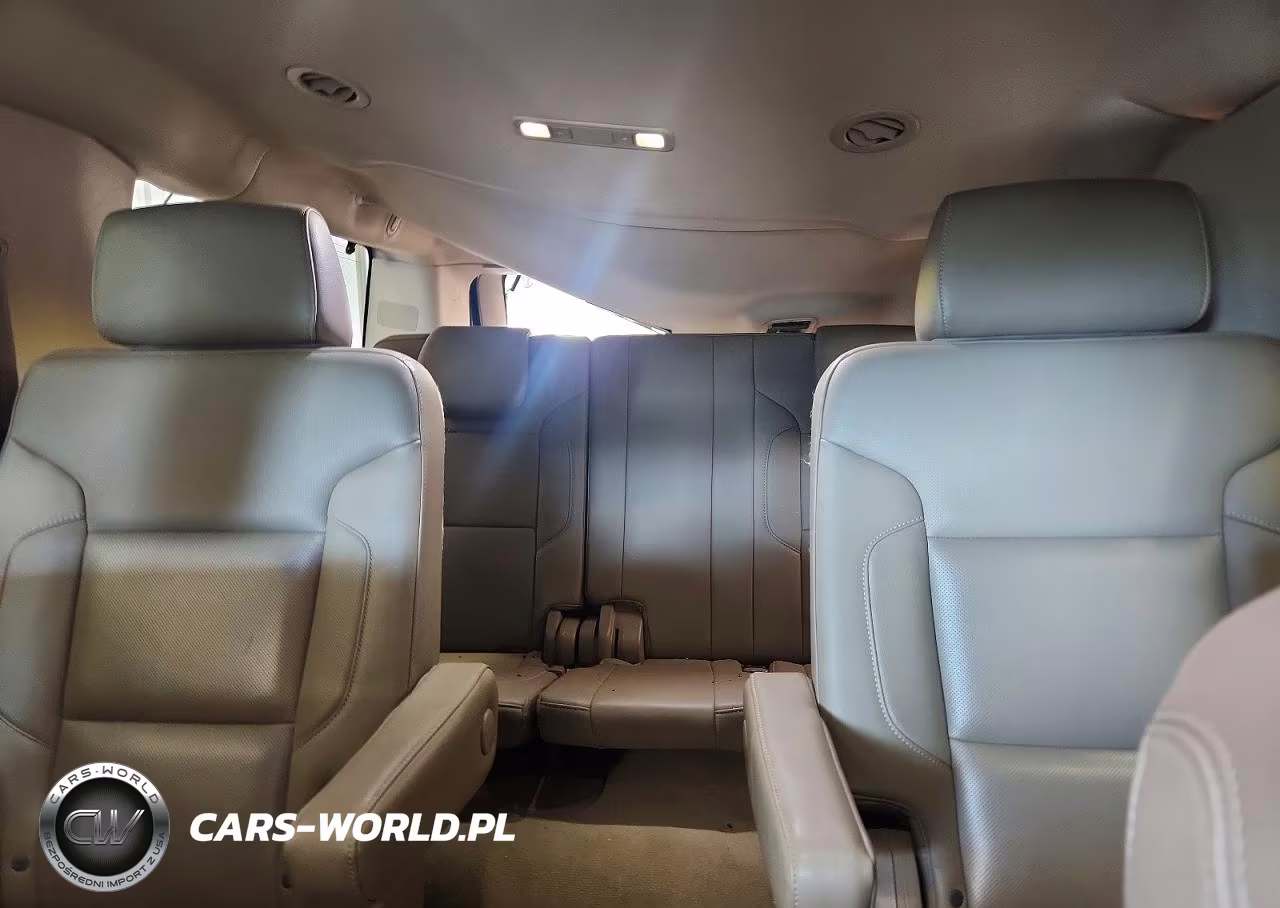 2017 Chevrolet Suburban K1500 Premier VIN:1GNSKJKC9HR227251 - 10
