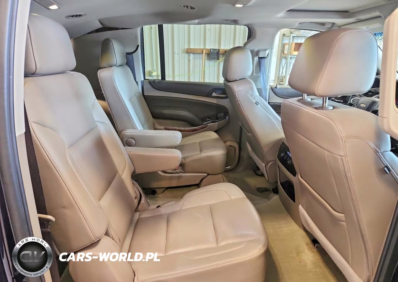 2017 Chevrolet Suburban K1500 Premier VIN:1GNSKJKC9HR227251 - 11