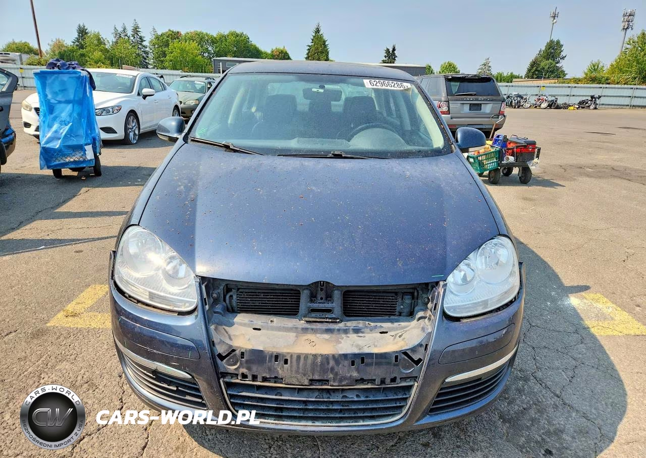 2010 Volkswagen Jetta Se VIN:3VWRZ7AJ2AM138874 - 5