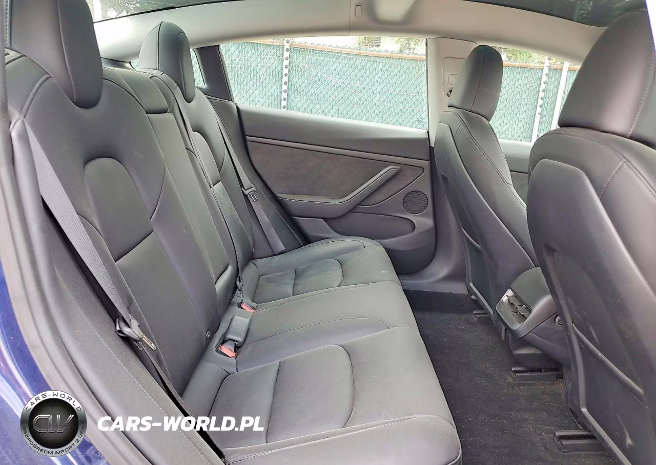 2023 Tesla Model 3 VIN:5YJ3E1EA4PF656090 - 10
