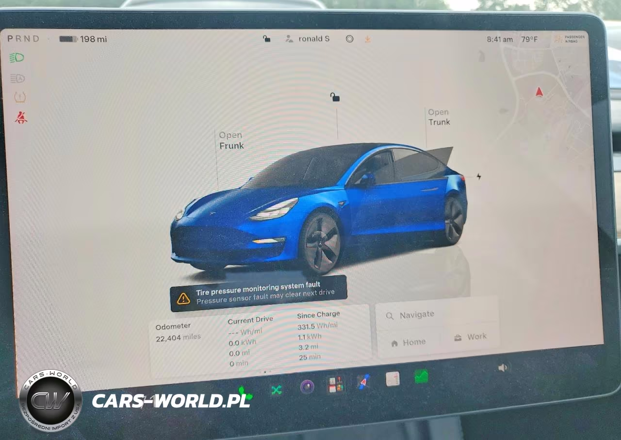2023 Tesla Model 3 VIN:5YJ3E1EA4PF656090 - 9