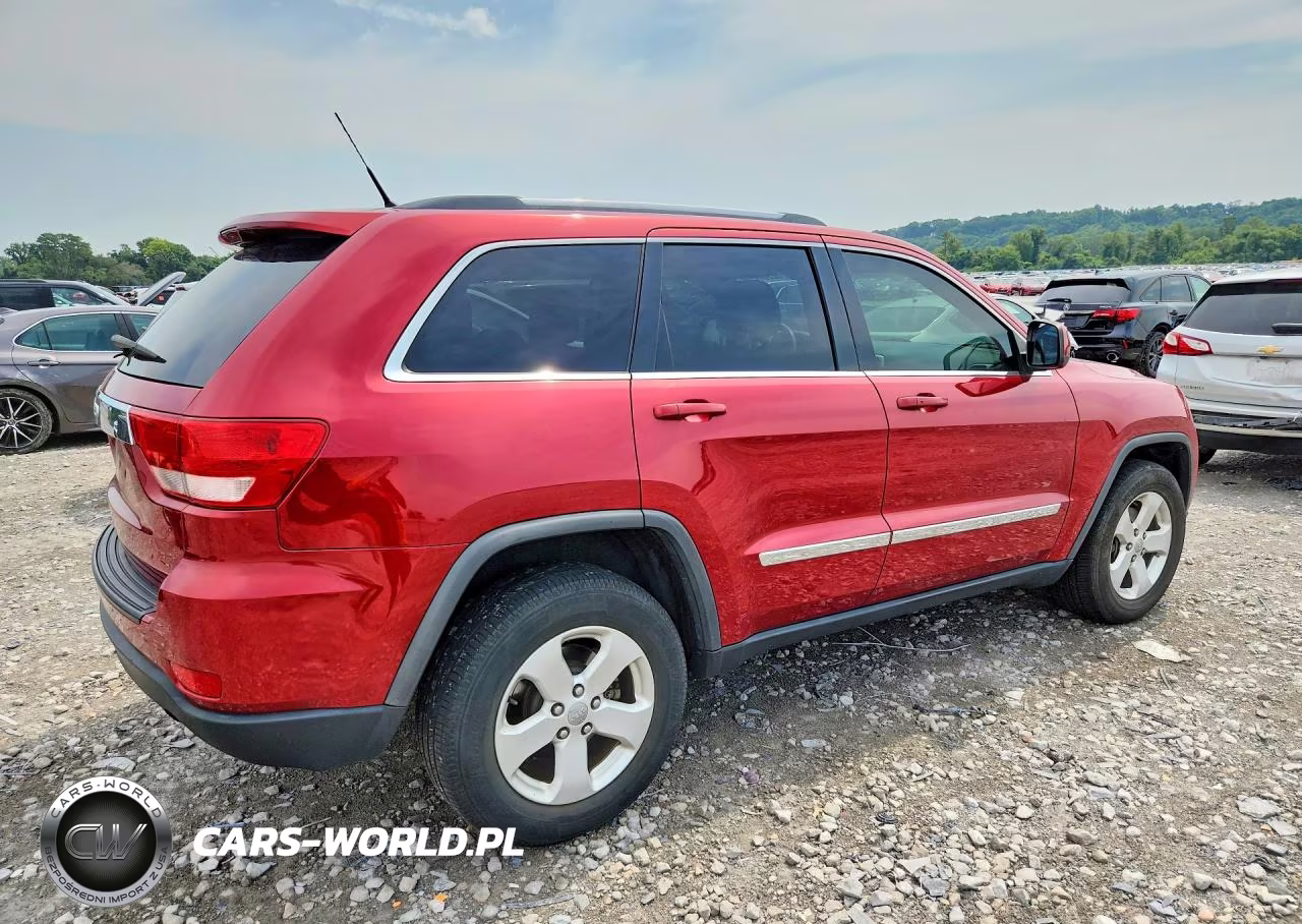 2011 Jeep Grand Cherokee Laredo VIN:1J4RR4GG3BC509602 - 3