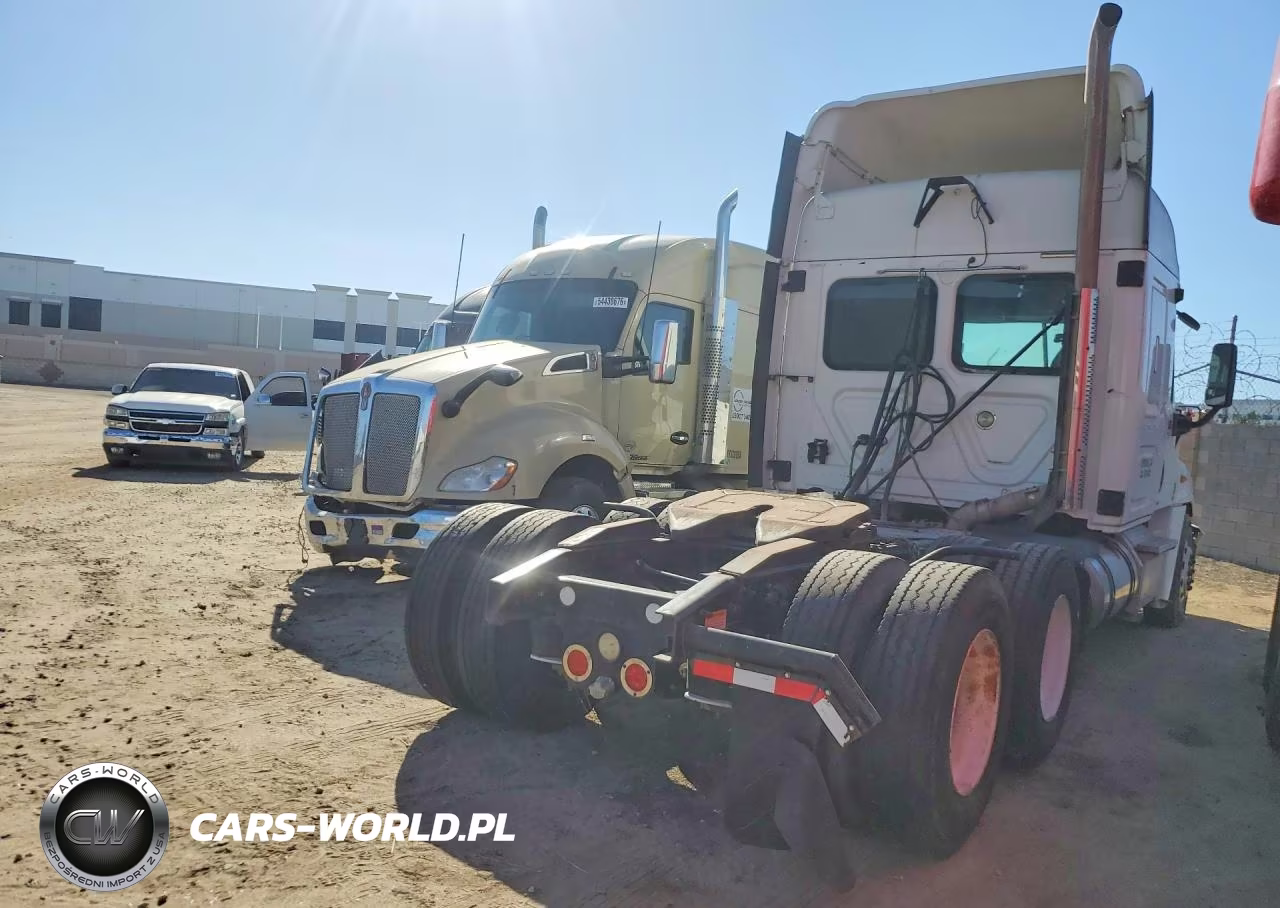 2011 Freightliner Cascadia VIN:1FUJGLDR3BSBD7281 - 3