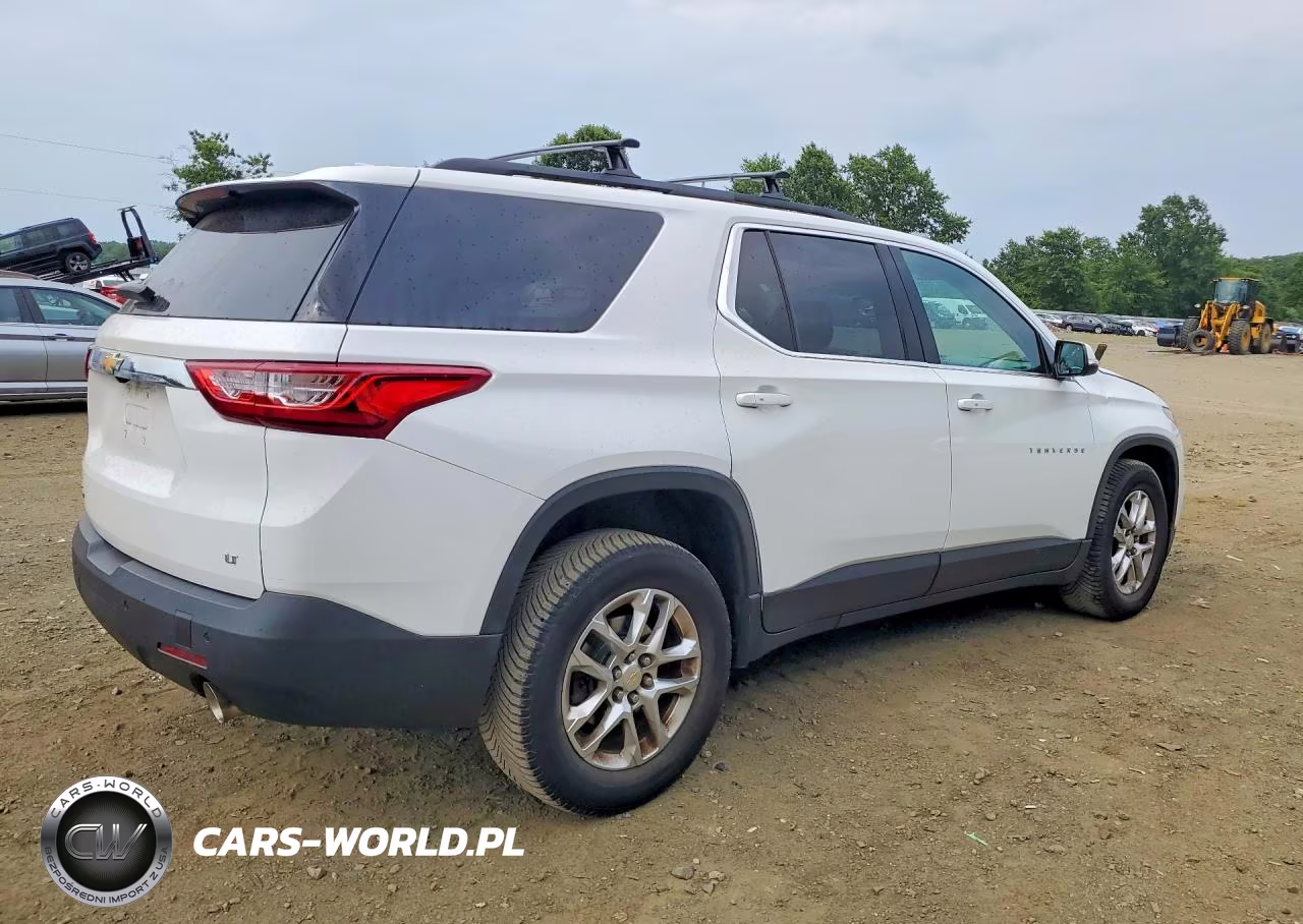2020 Chevrolet Traverse Lt VIN:1GNEVGKW2LJ173588 - 3