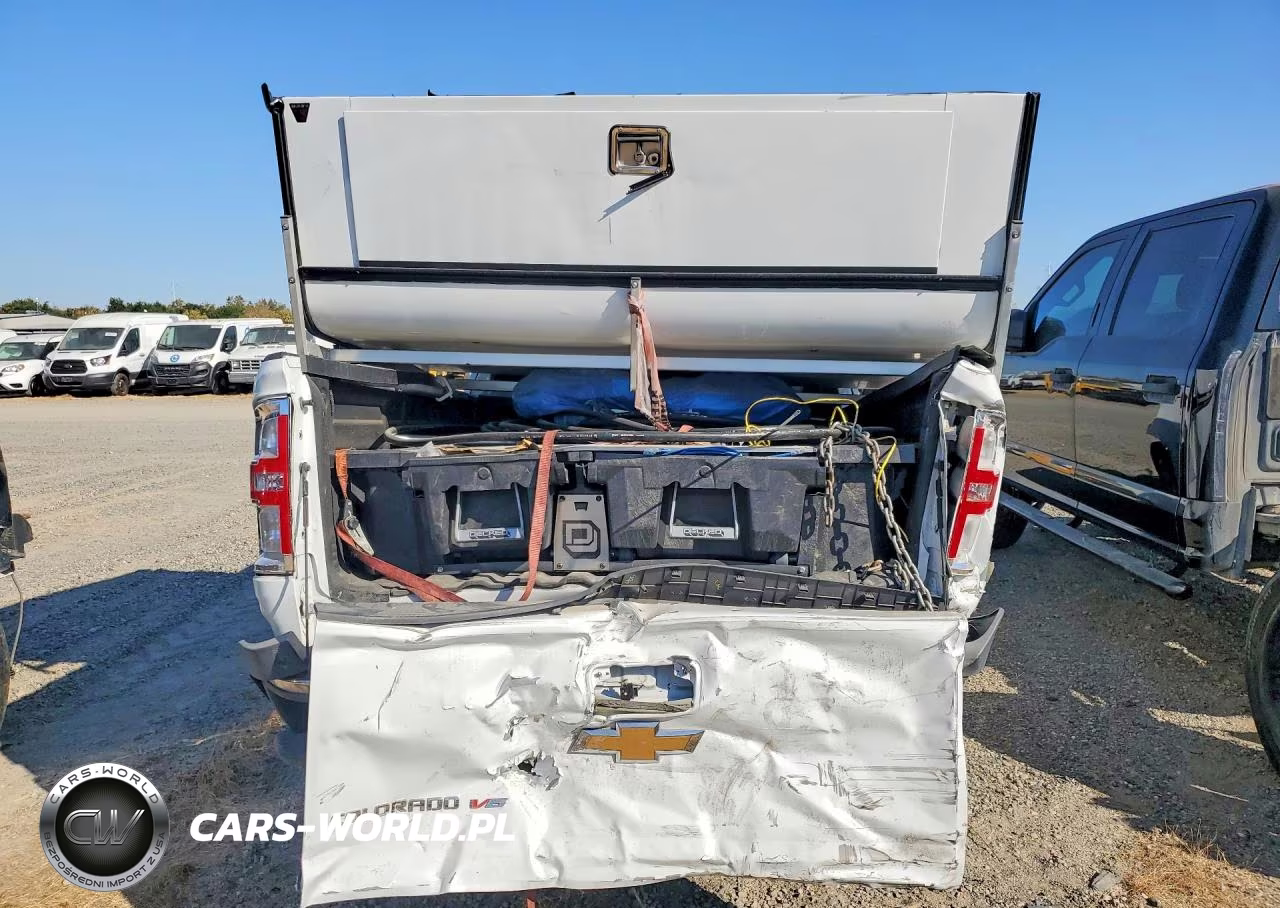 2018 Chevrolet Colorado VIN:1GCHSBEN0J1237712 - 6