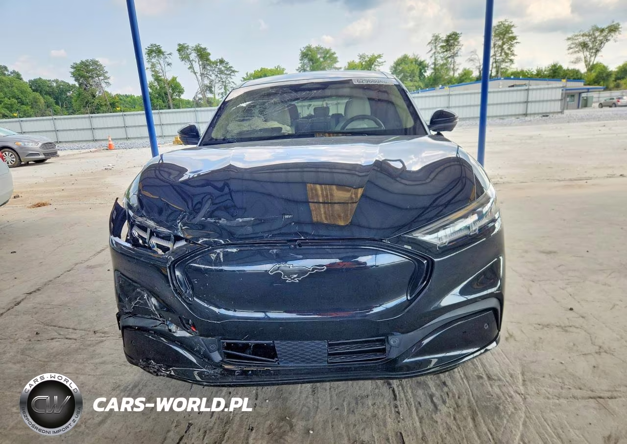 2023 Ford Mustang Mach-E Premium VIN:3FMTK3SU7PMA36909 - 5
