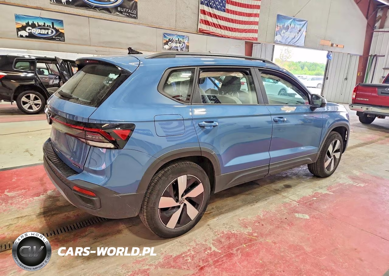 2025 Volkswagen Taos S VIN:3VV8C7B23SM085046 - 3