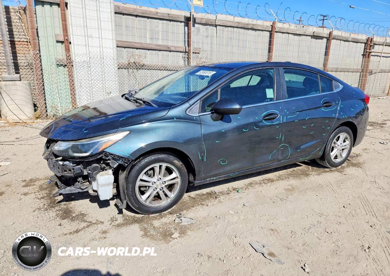 2017 Chevrolet Cruze Lt – zdjęcie 1 z 13