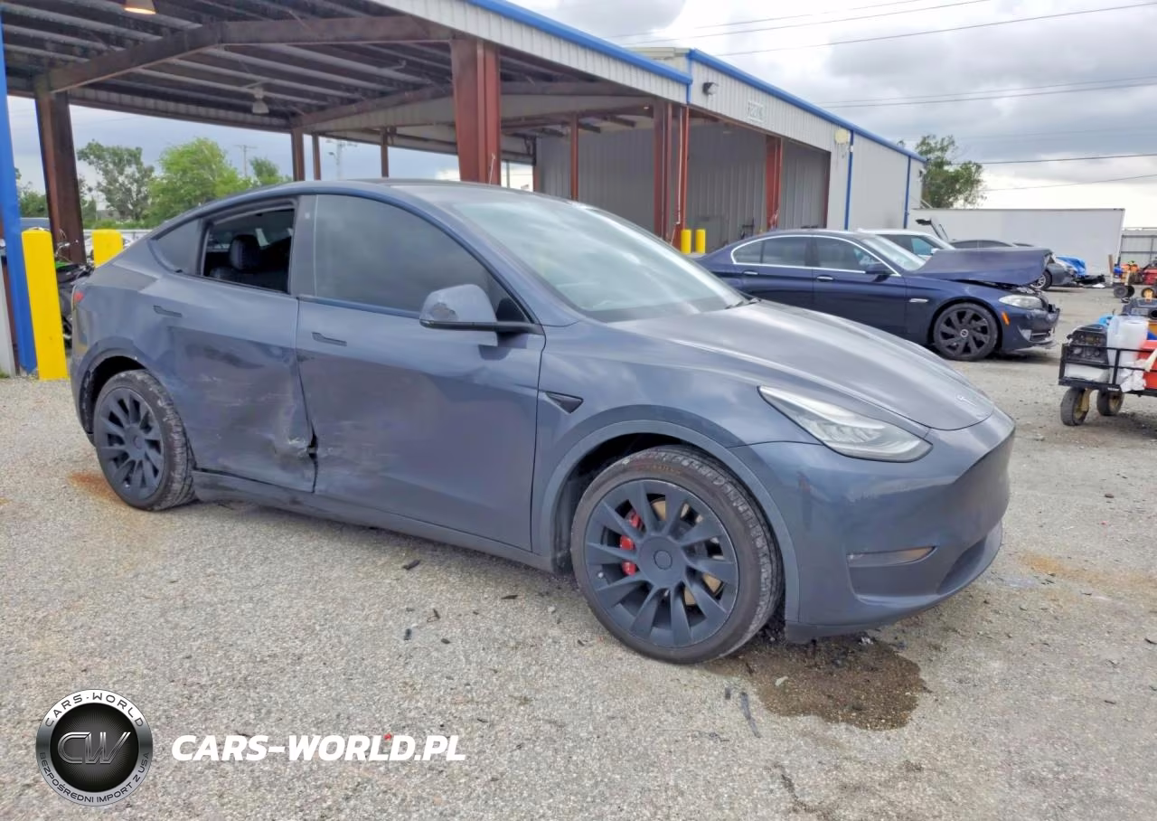 2020 Tesla Model Y VIN:5YJYGDEE9LF012759 - 4