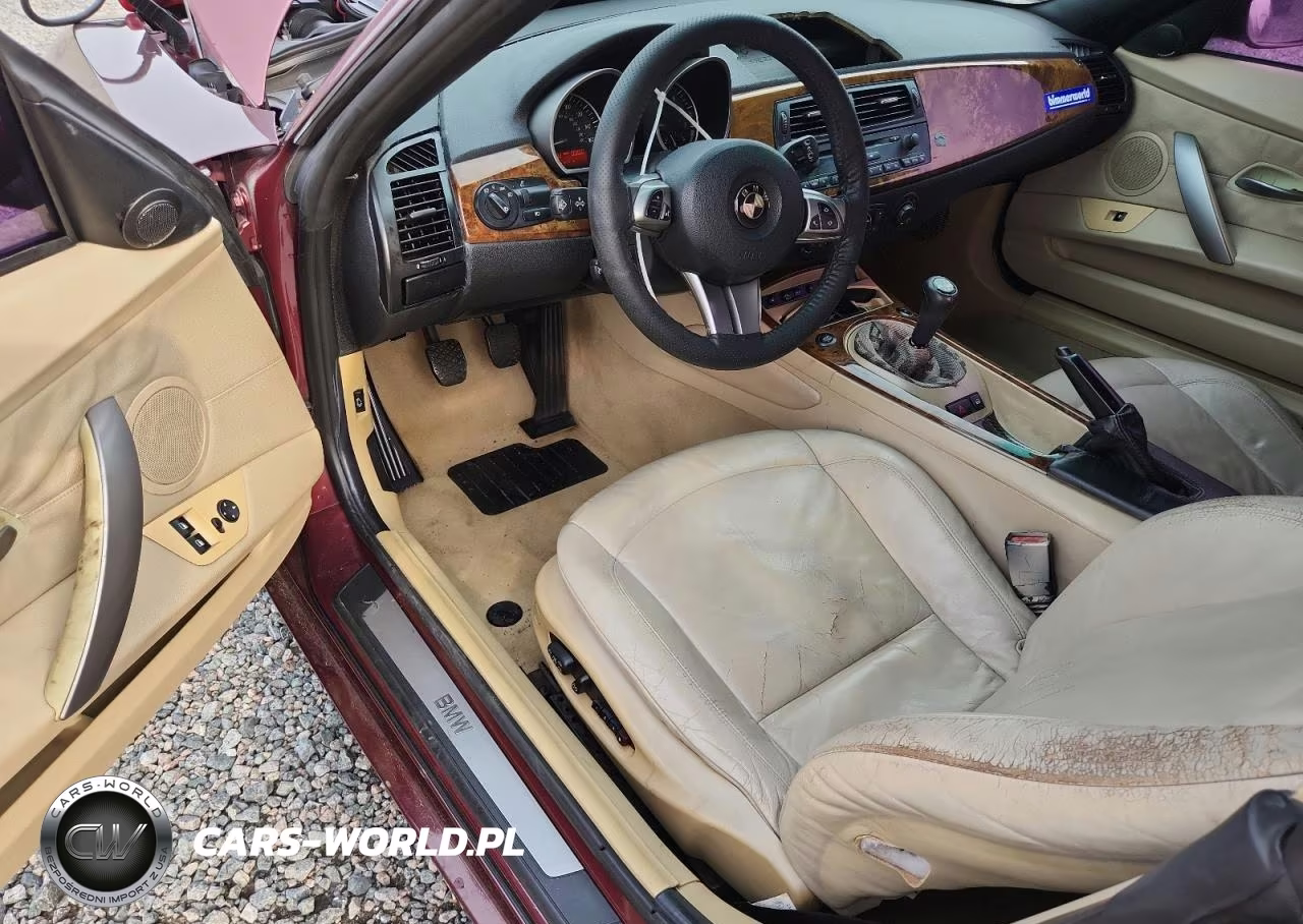 2005 BMW Z4 3.0 VIN:4USBT53505LT28278 - 8