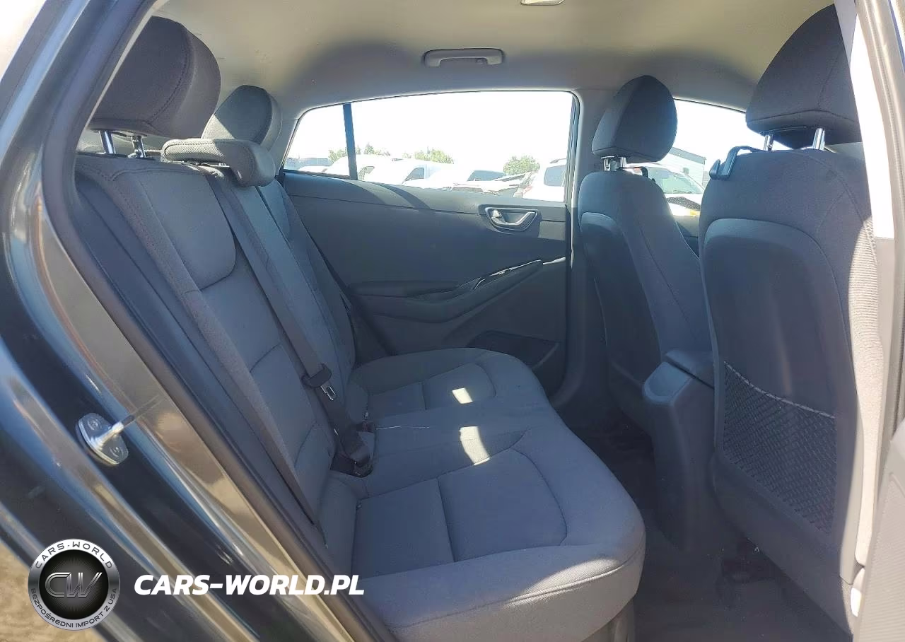 2022 Hyundai Ioniq Blue VIN:KMHC65LC0NU276186 - 10