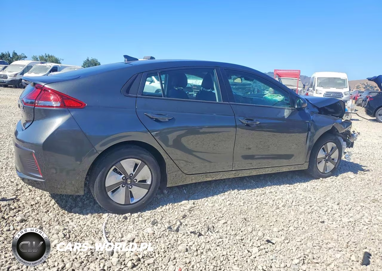 2022 Hyundai Ioniq Blue VIN:KMHC65LC0NU276186 - 3