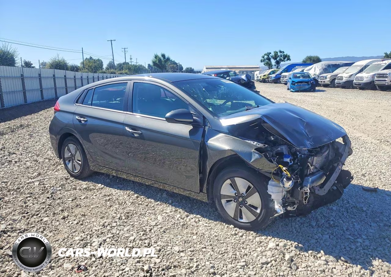 2022 Hyundai Ioniq Blue VIN:KMHC65LC0NU276186 - 4