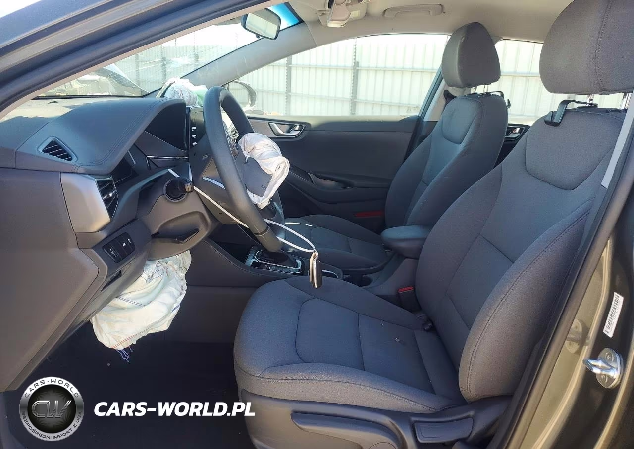 2022 Hyundai Ioniq Blue VIN:KMHC65LC0NU276186 - 7