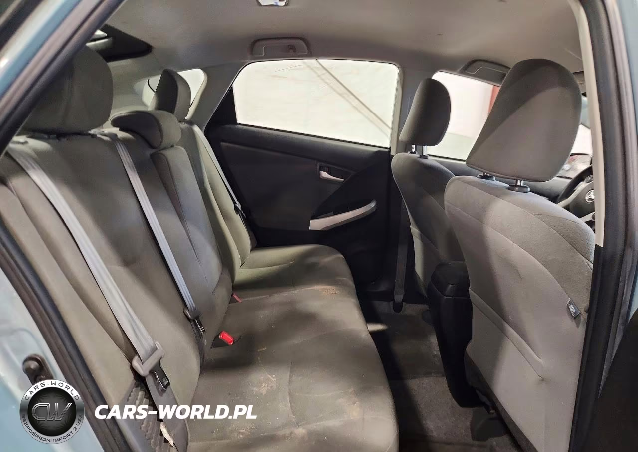 2014 Toyota Prius Two VIN:JTDKN3DU1E1739193 - 10