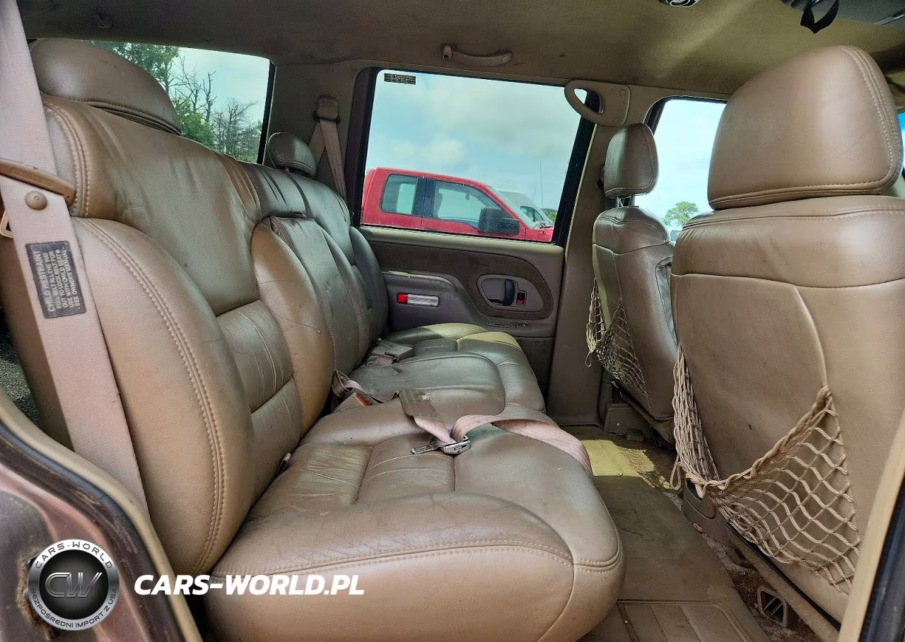 1997 Chevrolet Tahoe K1500 VIN:1GNEK13RXVJ314652 - 11