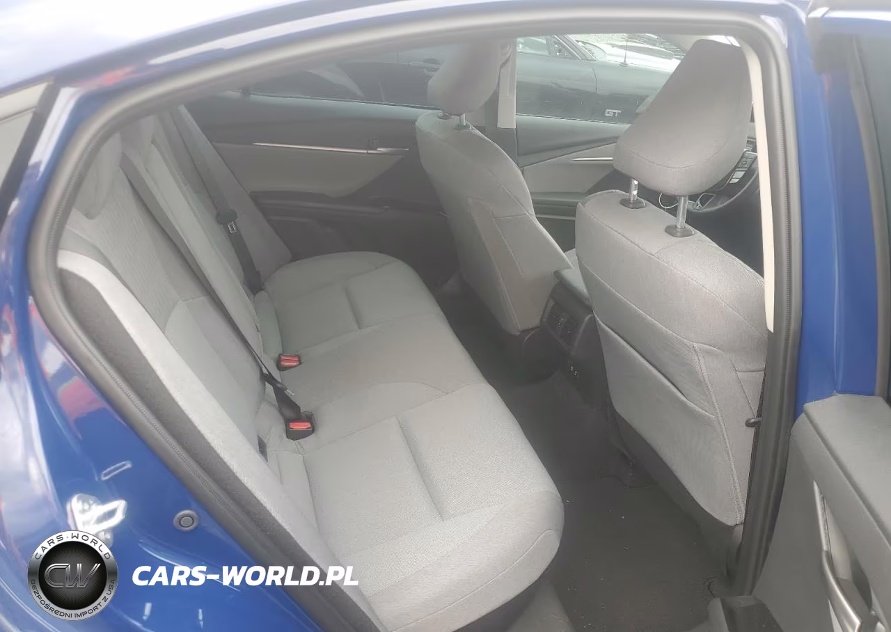 2025 Toyota Camry Le VIN:4T1DAACK8SU177923 - 10