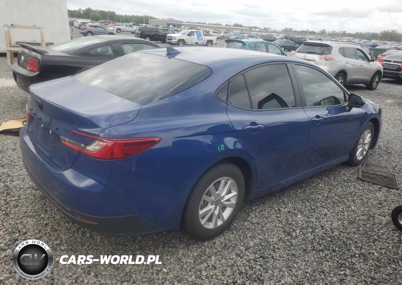 2025 Toyota Camry Le VIN:4T1DAACK8SU177923 - 3