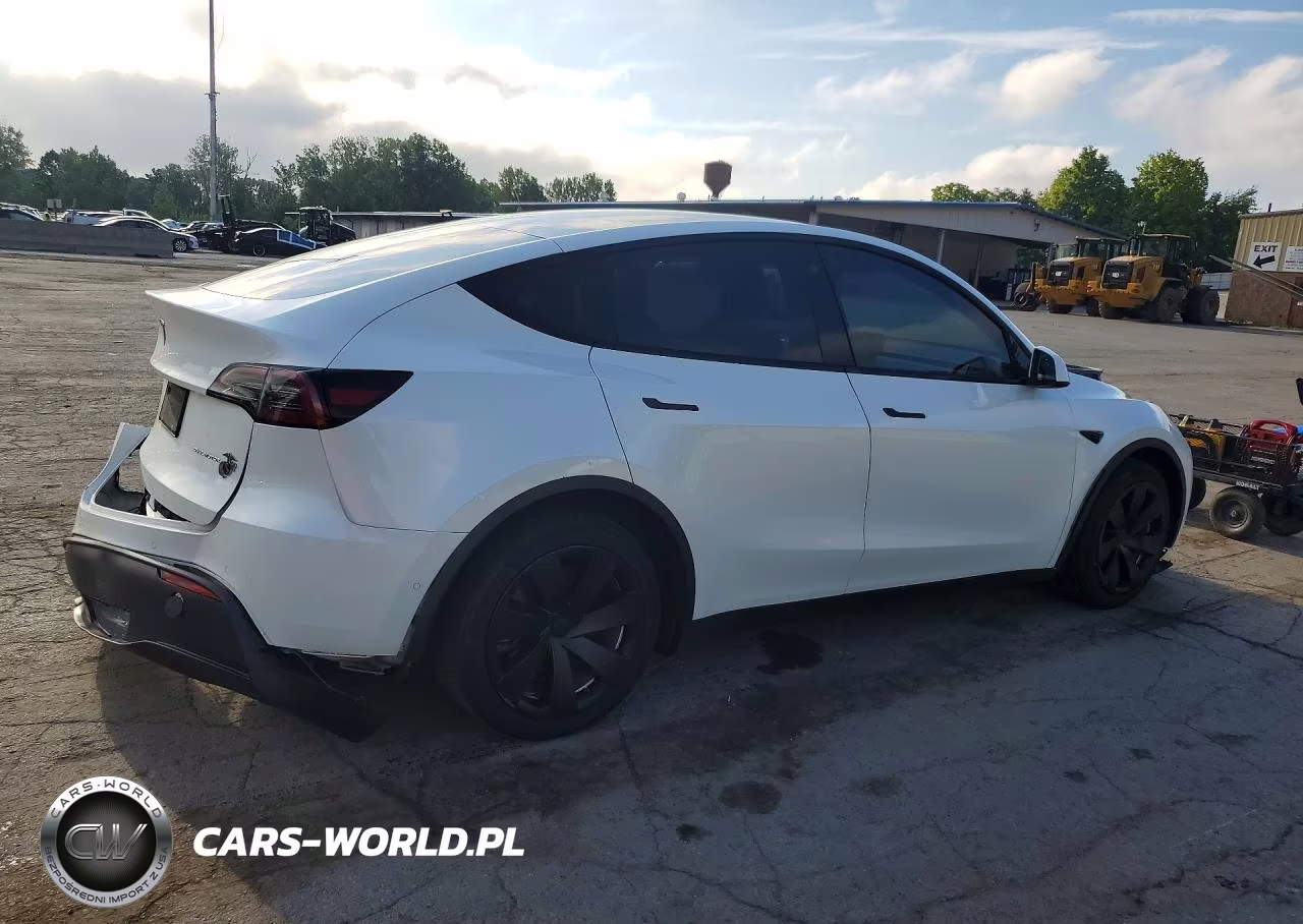 2021 Tesla Model Y VIN:5YJYGDEE3MF265111 - 3