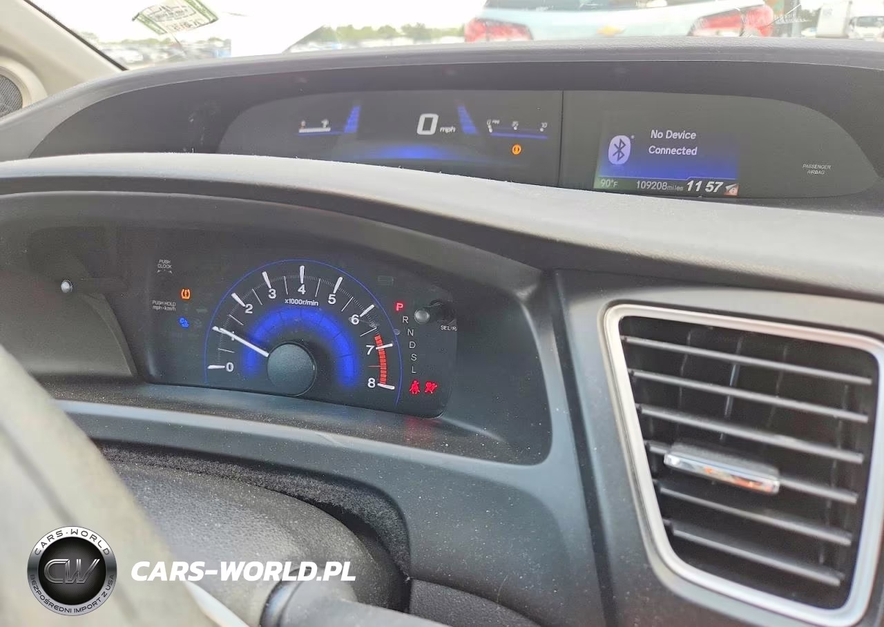 2015 Honda Civic Lx VIN:2HGFG3B56FH517826 - 9