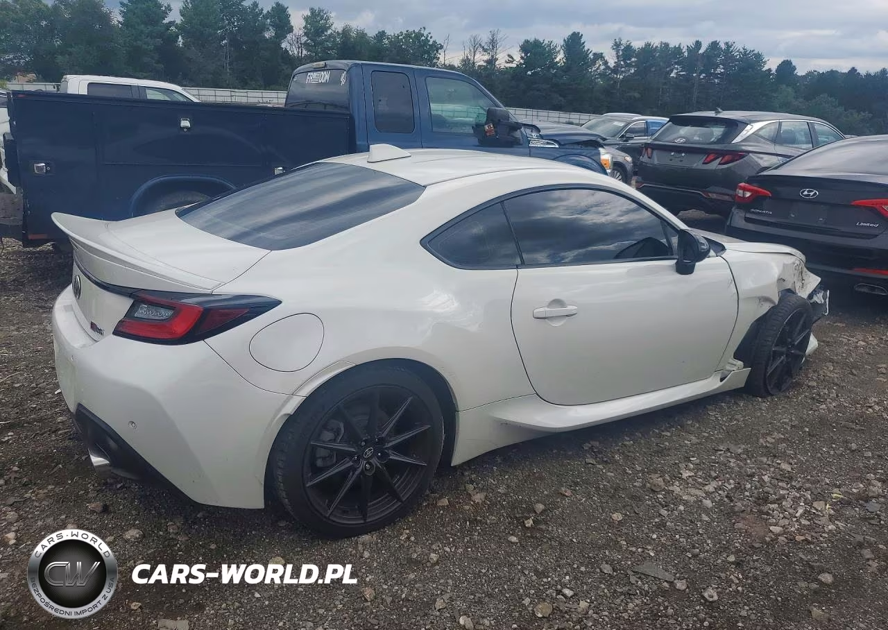 2022 Toyota Gr 86 Premium VIN:JF1ZNBF12N8753581 - 3