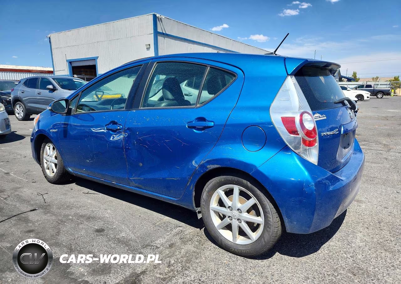 2014 Toyota Prius C Four VIN:JTDKDTB35E1066826 - 2