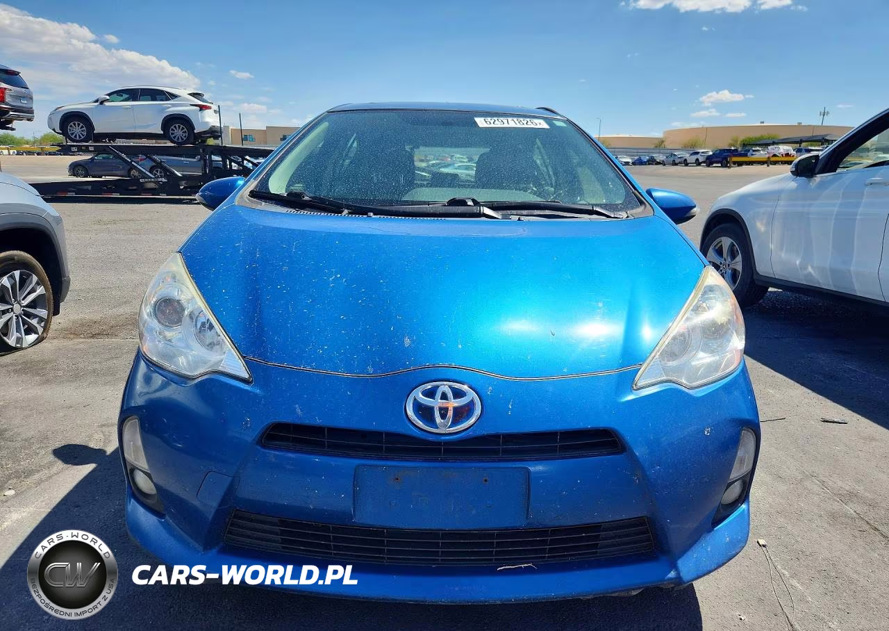2014 Toyota Prius C Four VIN:JTDKDTB35E1066826 - 5