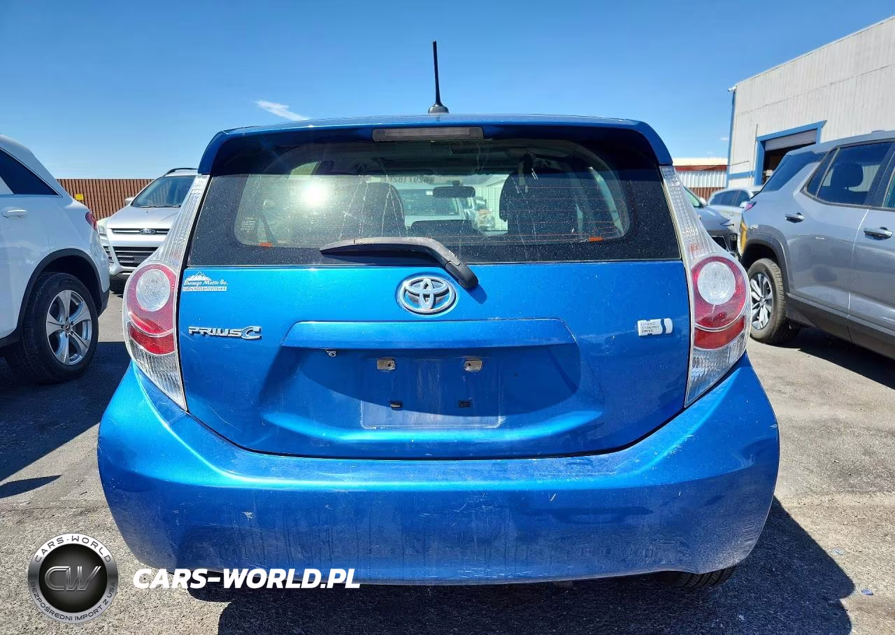 2014 Toyota Prius C Four VIN:JTDKDTB35E1066826 - 6