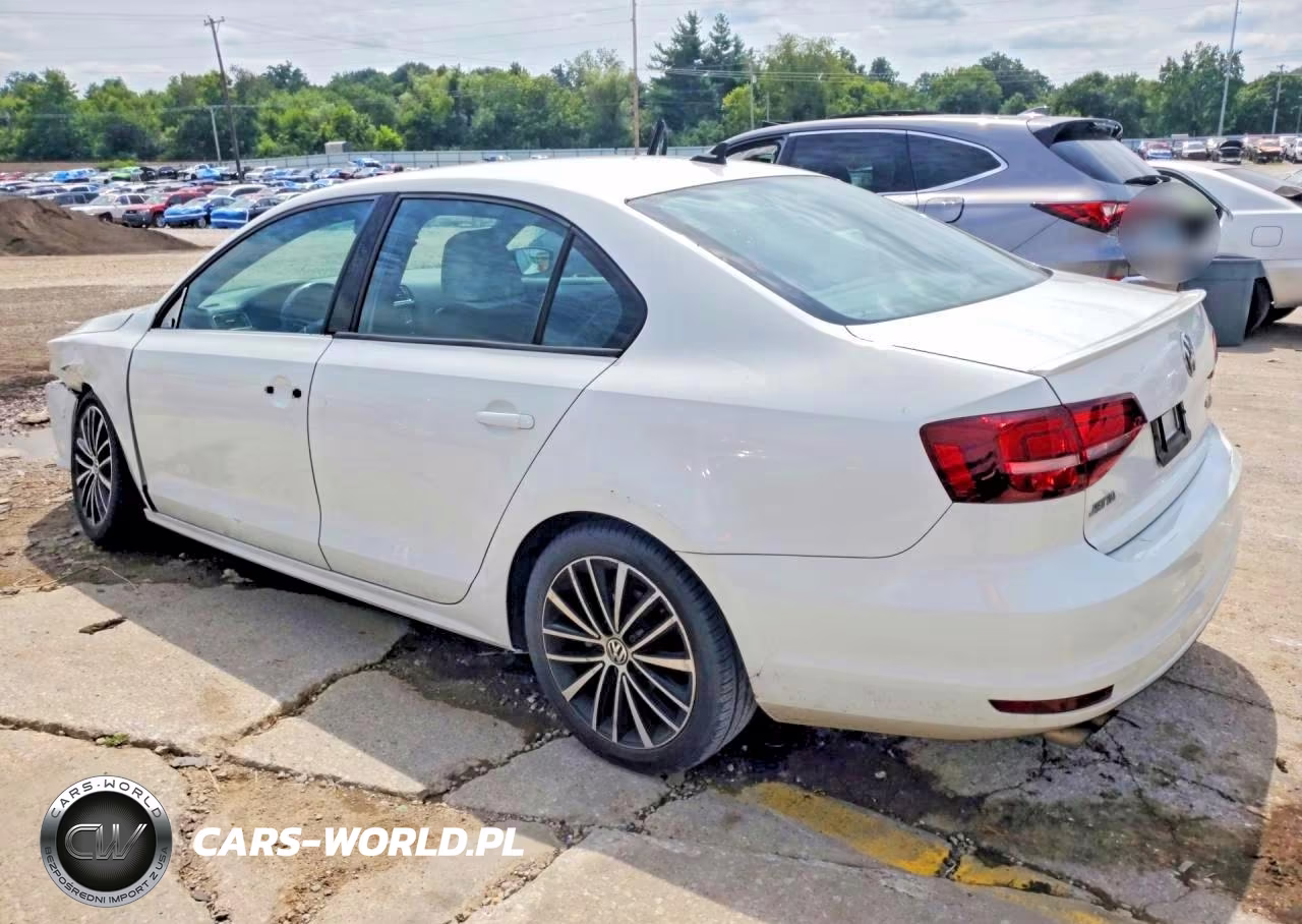 2016 Volkswagen Jetta Sport VIN:3VWD17AJ7GM370000 - 2