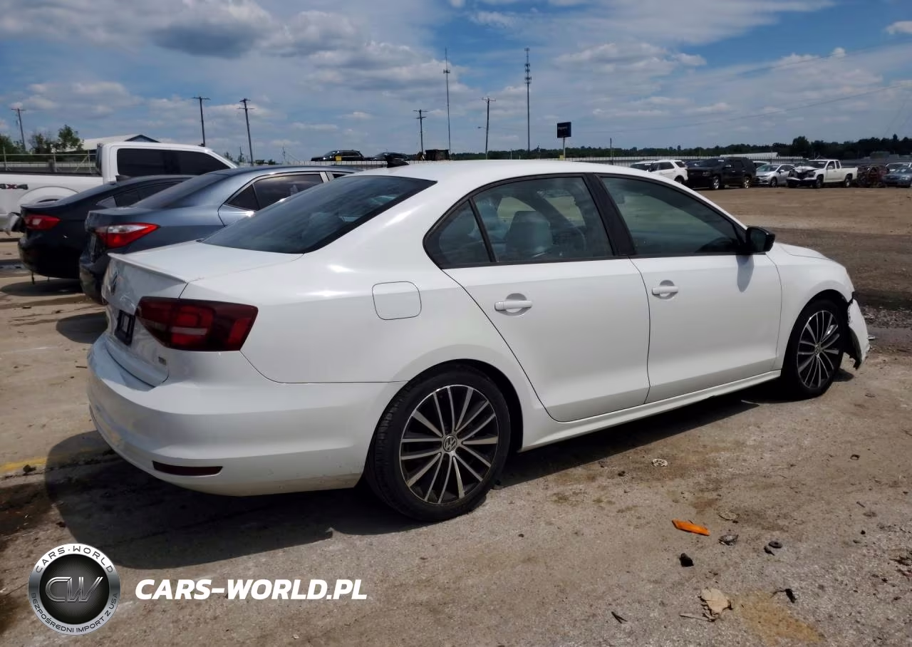 2016 Volkswagen Jetta Sport VIN:3VWD17AJ7GM370000 - 3