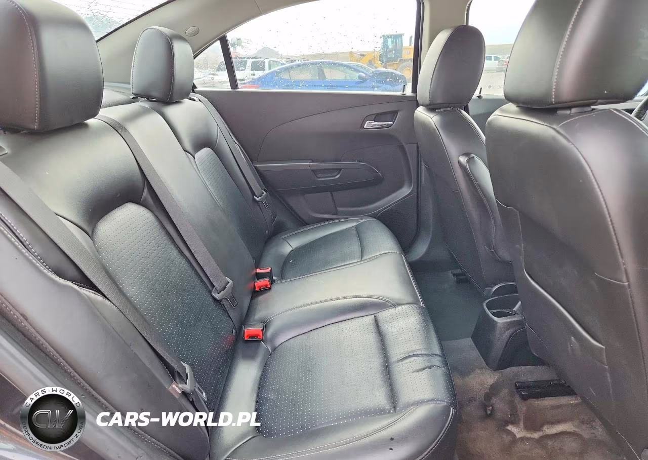 2020 Chevrolet Sonic Premier VIN:1G1JF5SB6L4119708 - 10