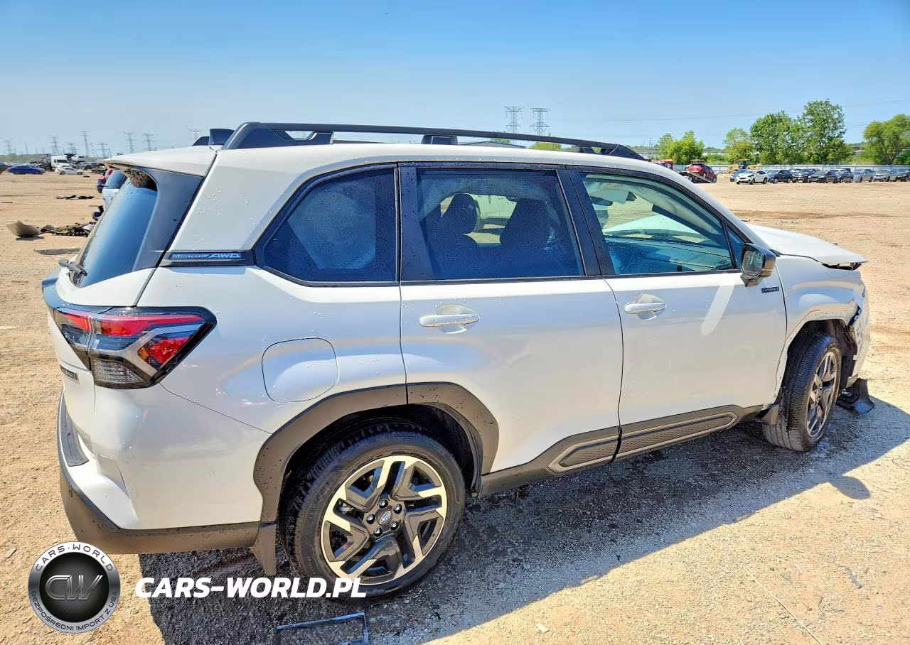2025 Subaru Forester Limited VIN:JF2SLSRD4SH408413 - 3