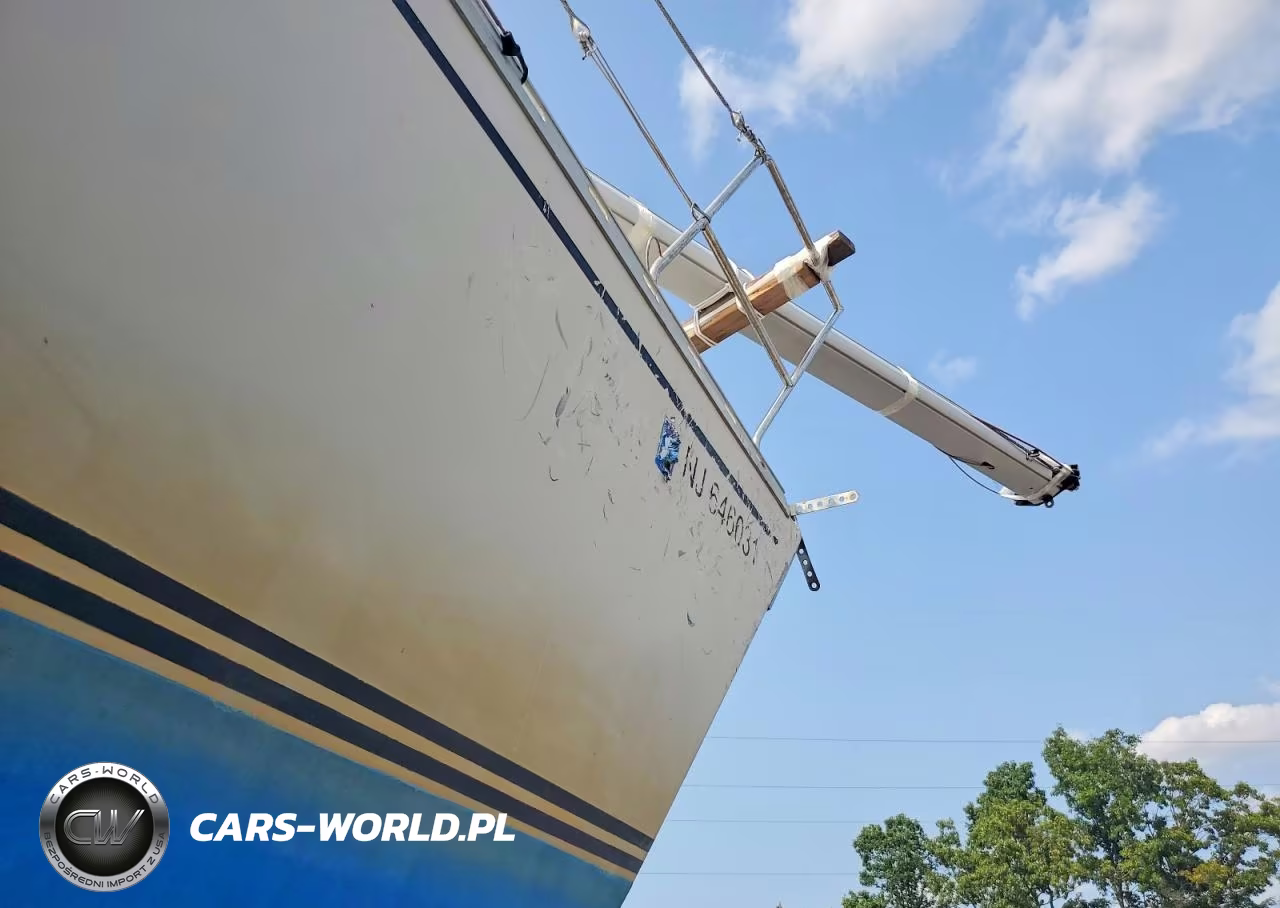 1981 Beneteau Sail Boat First 32 VIN:BEY001700681 - 5