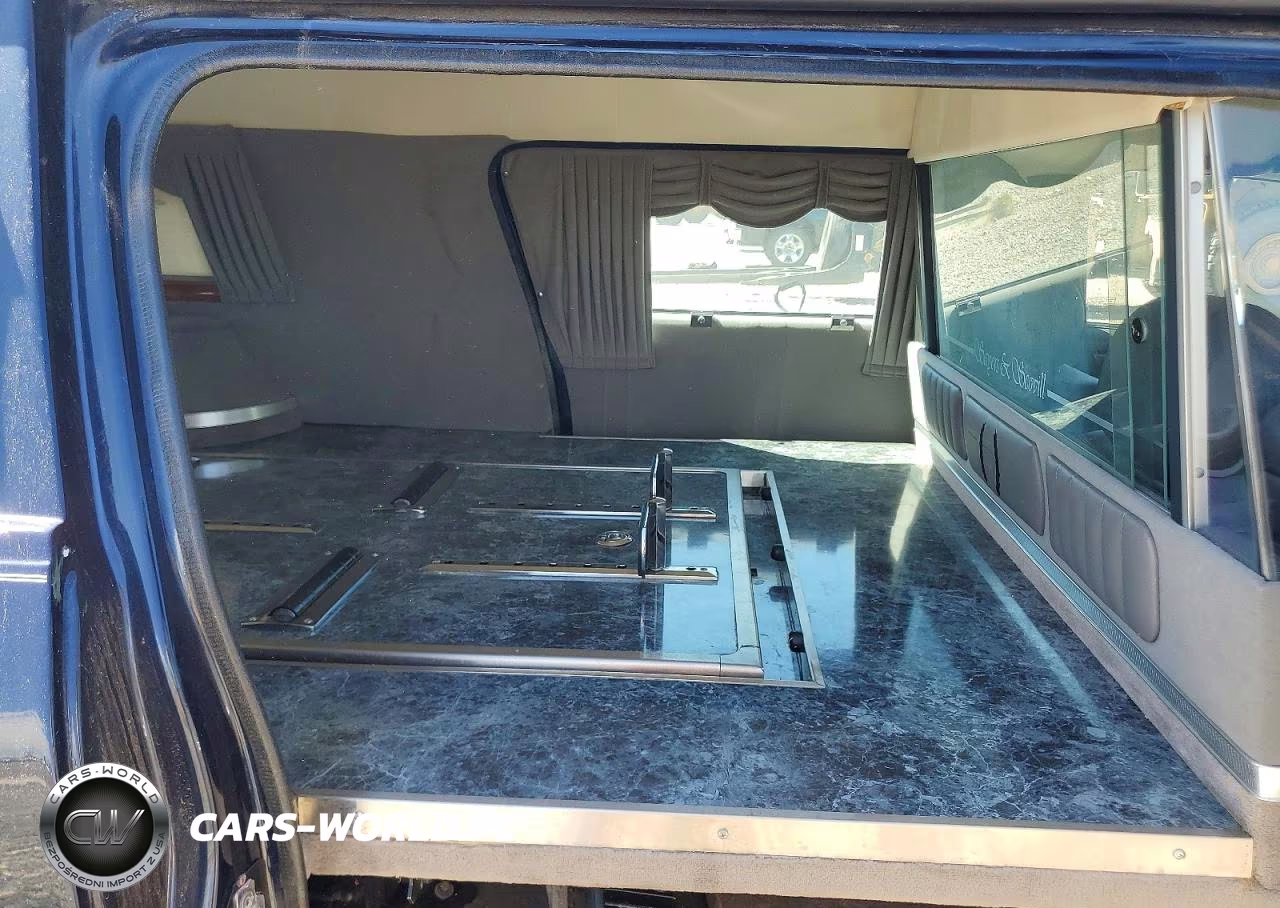 2005 Cadillac Commercial Chassis VIN:1GEEH00Y35U500777 - 11