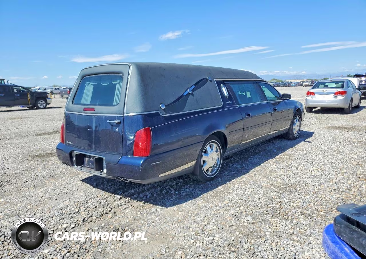 2005 Cadillac Commercial Chassis VIN:1GEEH00Y35U500777 - 3