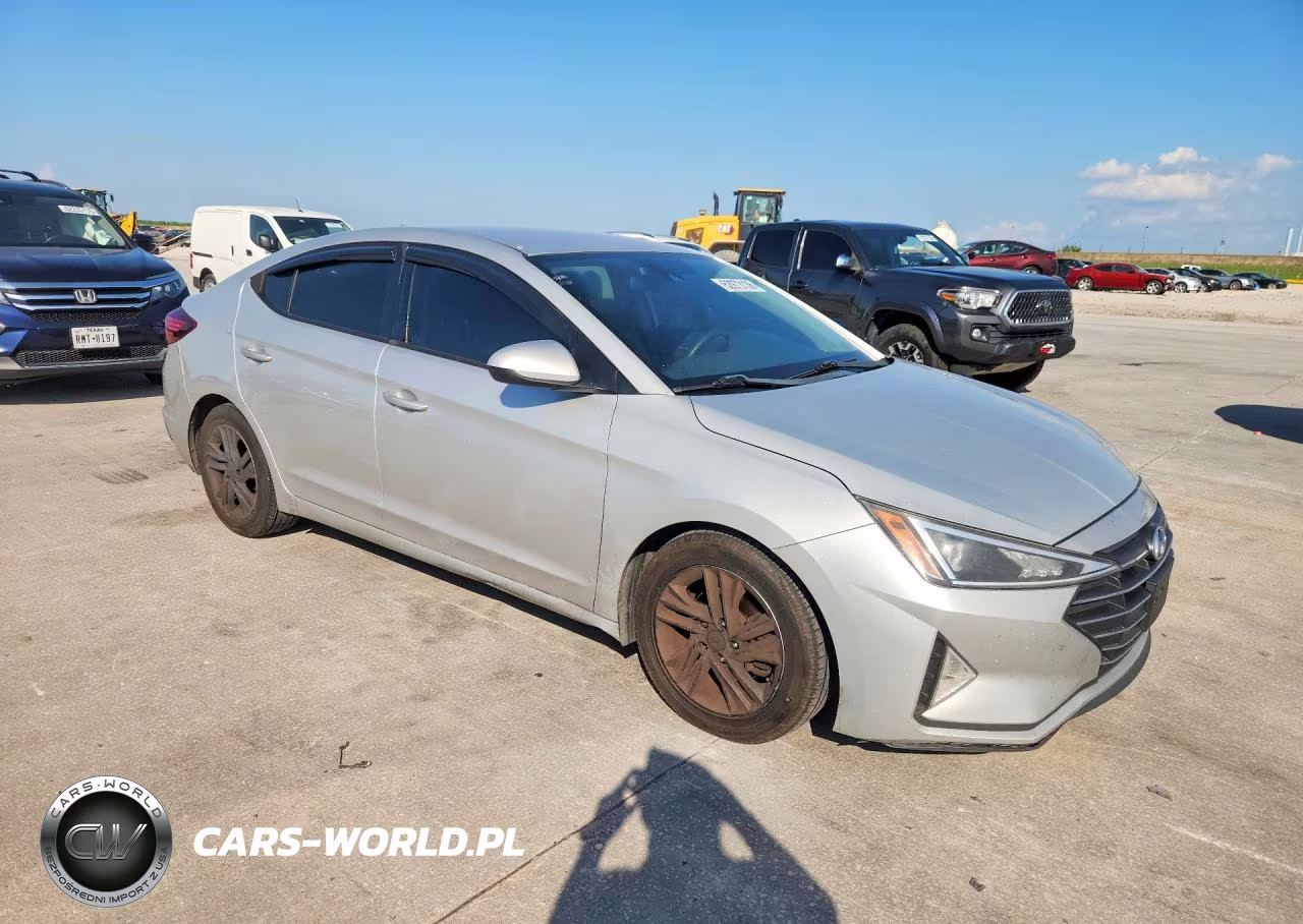 2019 Hyundai Elantra Sel VIN:5NPD84LF3KH419337 - 4