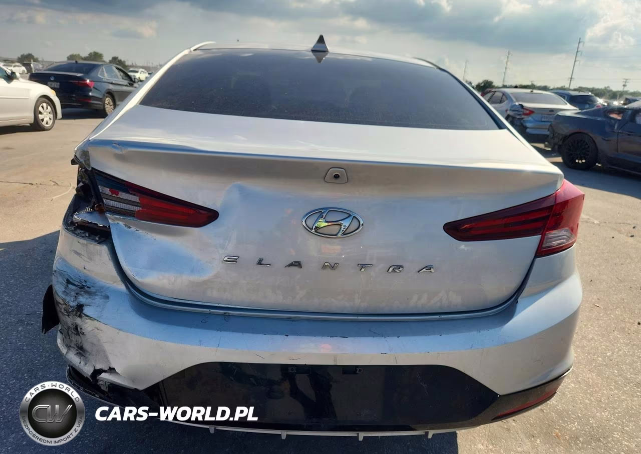 2019 Hyundai Elantra Sel VIN:5NPD84LF3KH419337 - 6