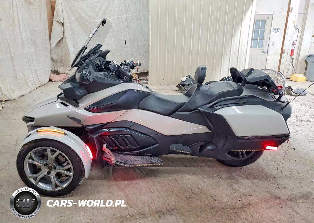 2021 Can-Am Spyder Roadster Rt VIN:2BXNBDD2XMV003218 - 3