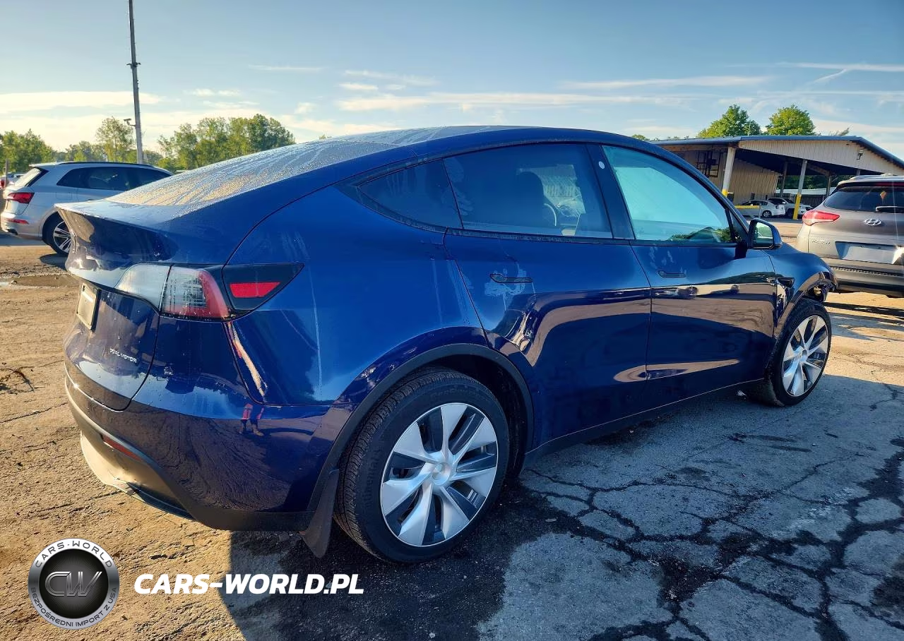 2021 Tesla Model Y VIN:5YJYGDEE7MF286947 - 3