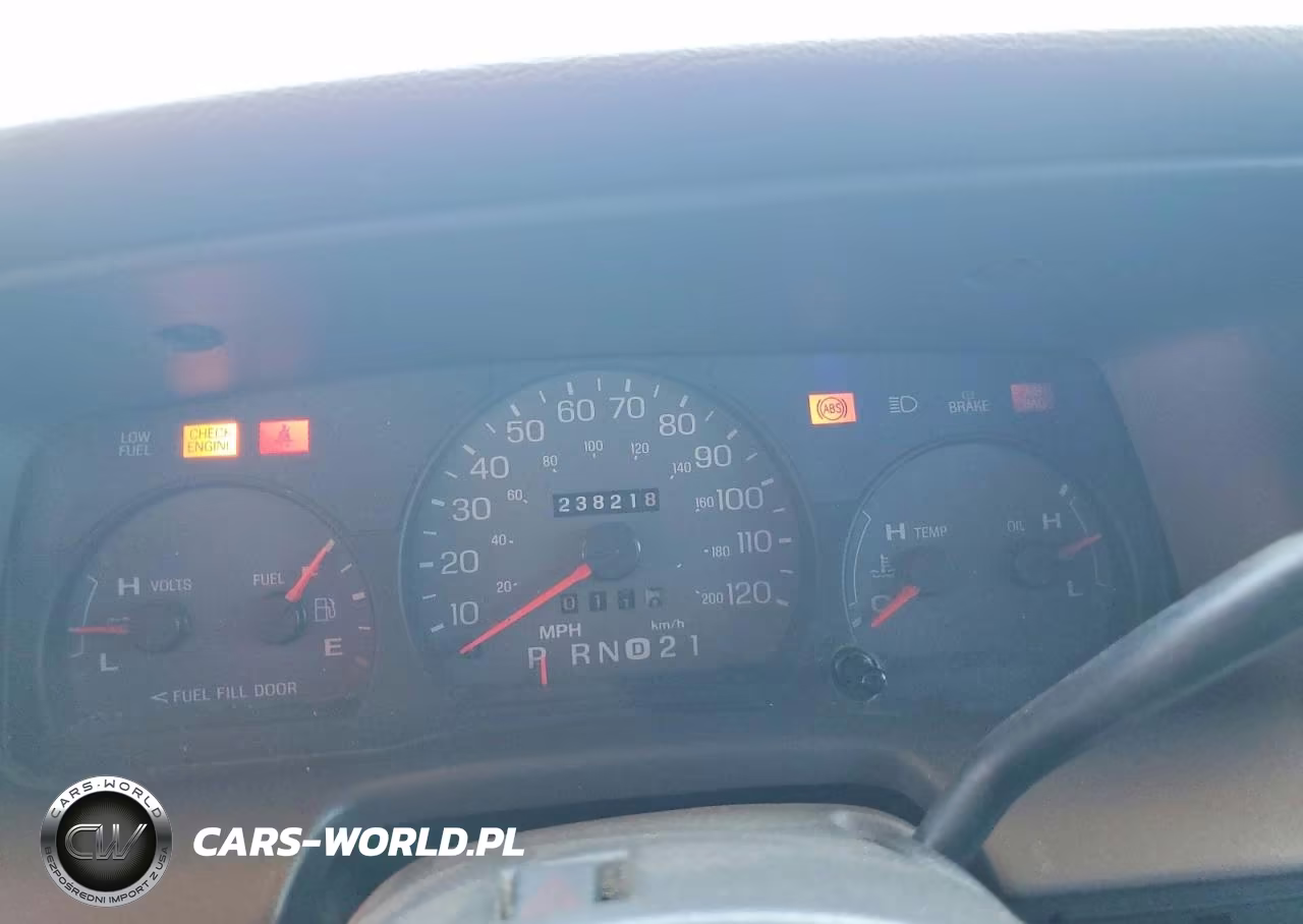 2004 Mercury Grand Marquis Gs VIN:2MEFM74W74X660046 - 9