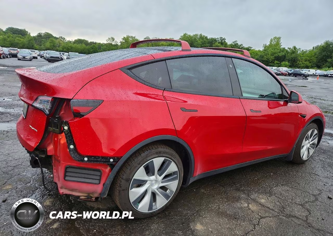 2021 Tesla Model Y VIN:5YJYGDEE4MF061403 - 3