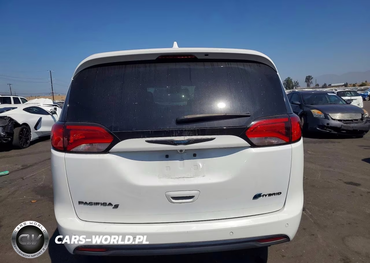 2020 Chrysler Pacifica Hybrid Limited VIN:2C4RC1N78LR263292 - 6