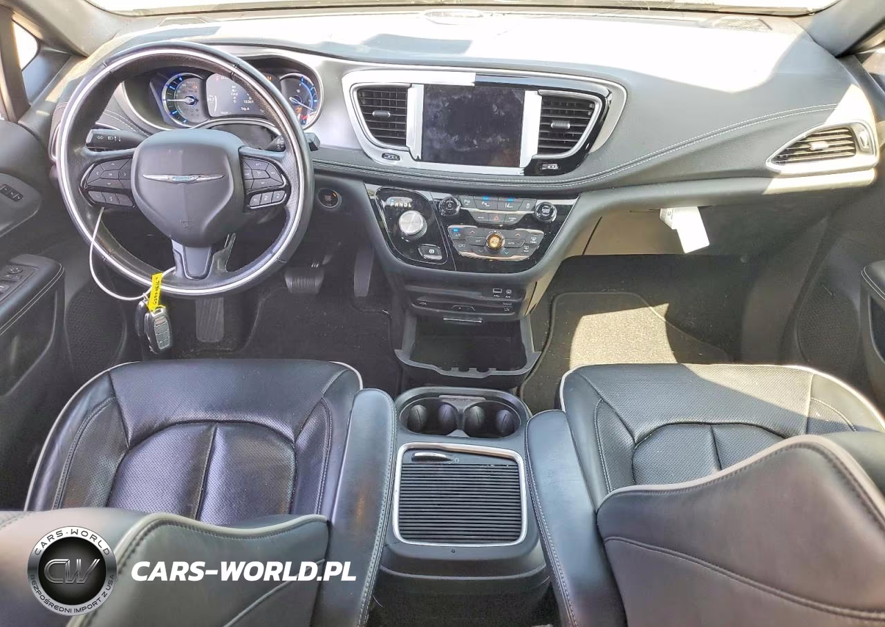 2020 Chrysler Pacifica Hybrid Limited VIN:2C4RC1N78LR263292 - 8