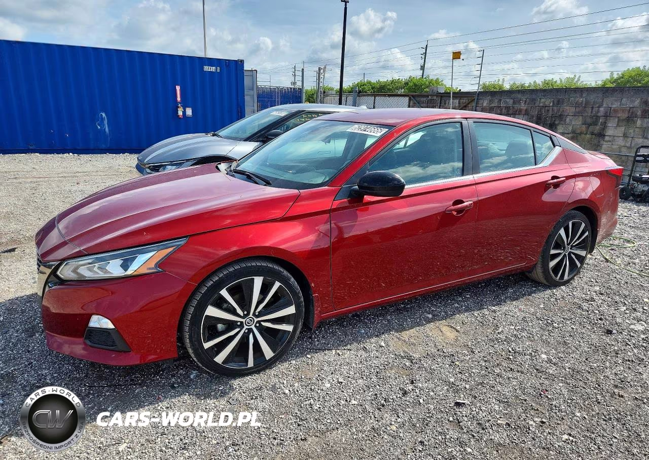 2022 Nissan Altima Sr – zdjęcie 1 z 12