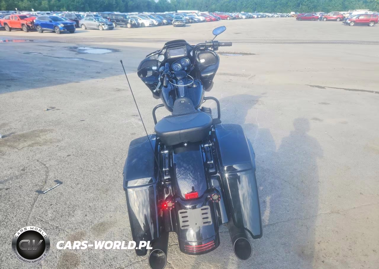 2018 Harley-Davidson Fltrxs Road Glide Special VIN:1HD1KTC12JB661666 - 4