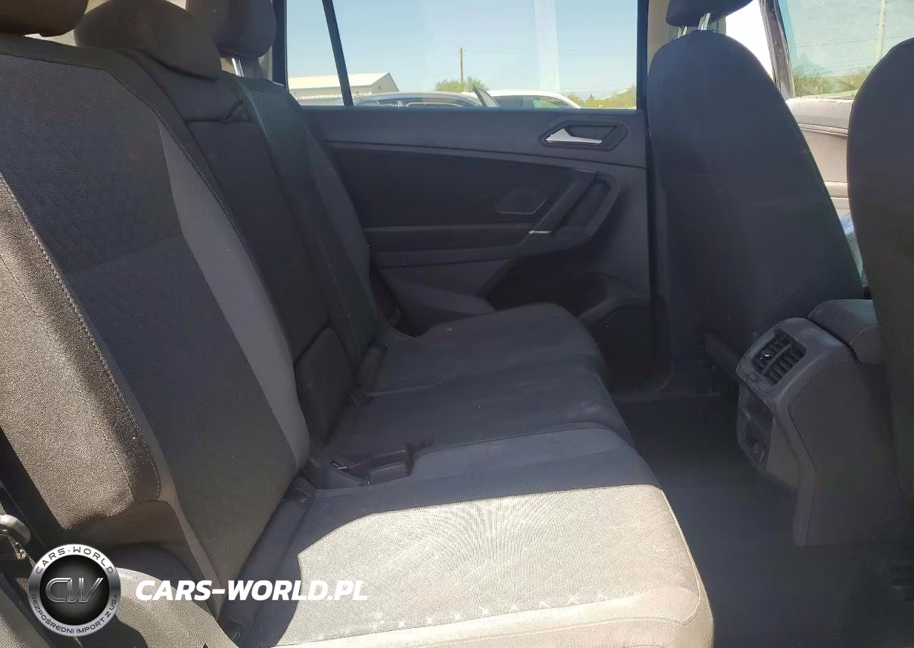 2020 Volkswagen Tiguan S VIN:3VV1B7AXXLM046070 - 11