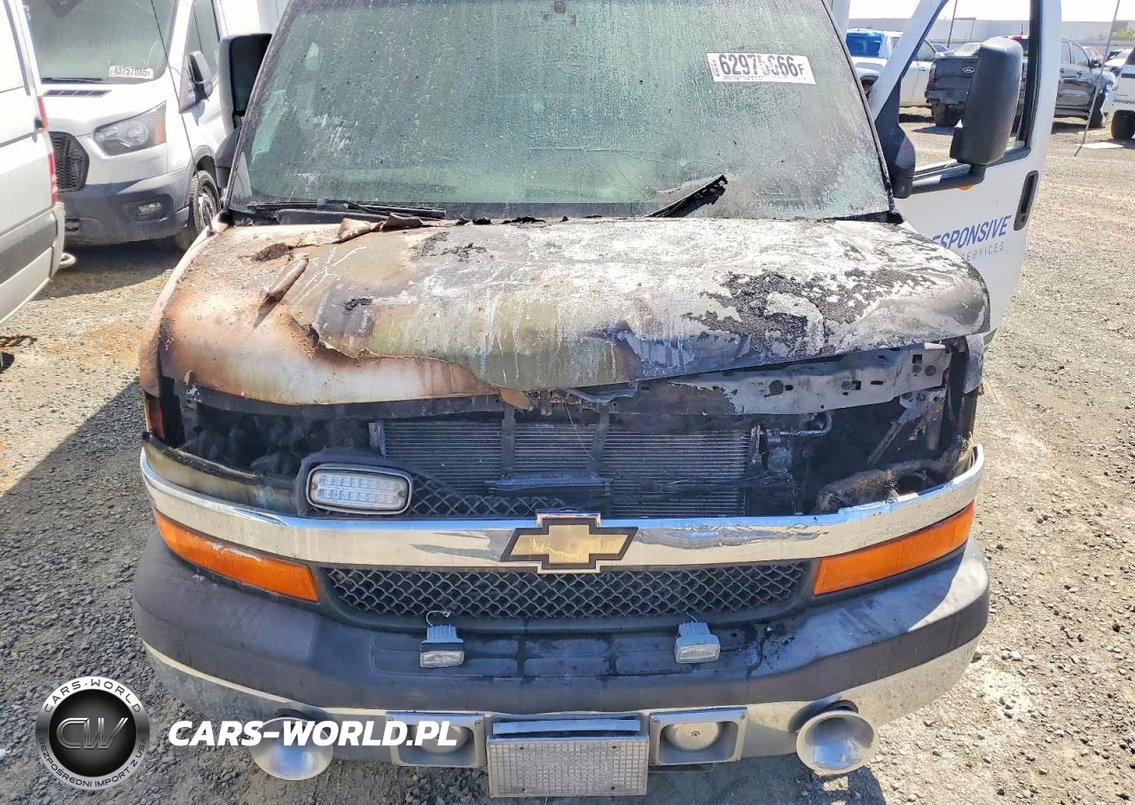 2009 Chevrolet Express G3500 VIN:1GBJG316391173138 - 12