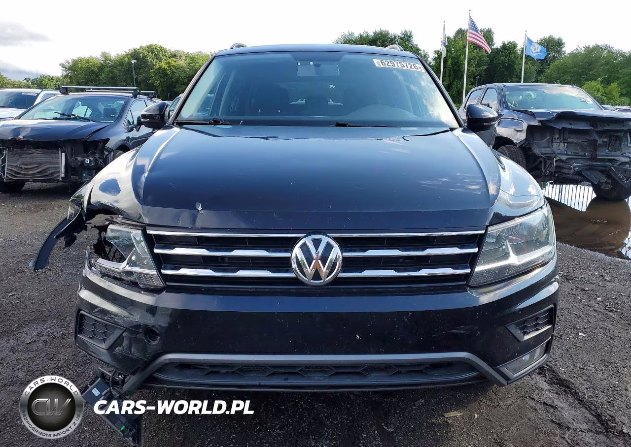 2018 Volkswagen Tiguan S VIN:3VV1B7AX2JM030992 - 5