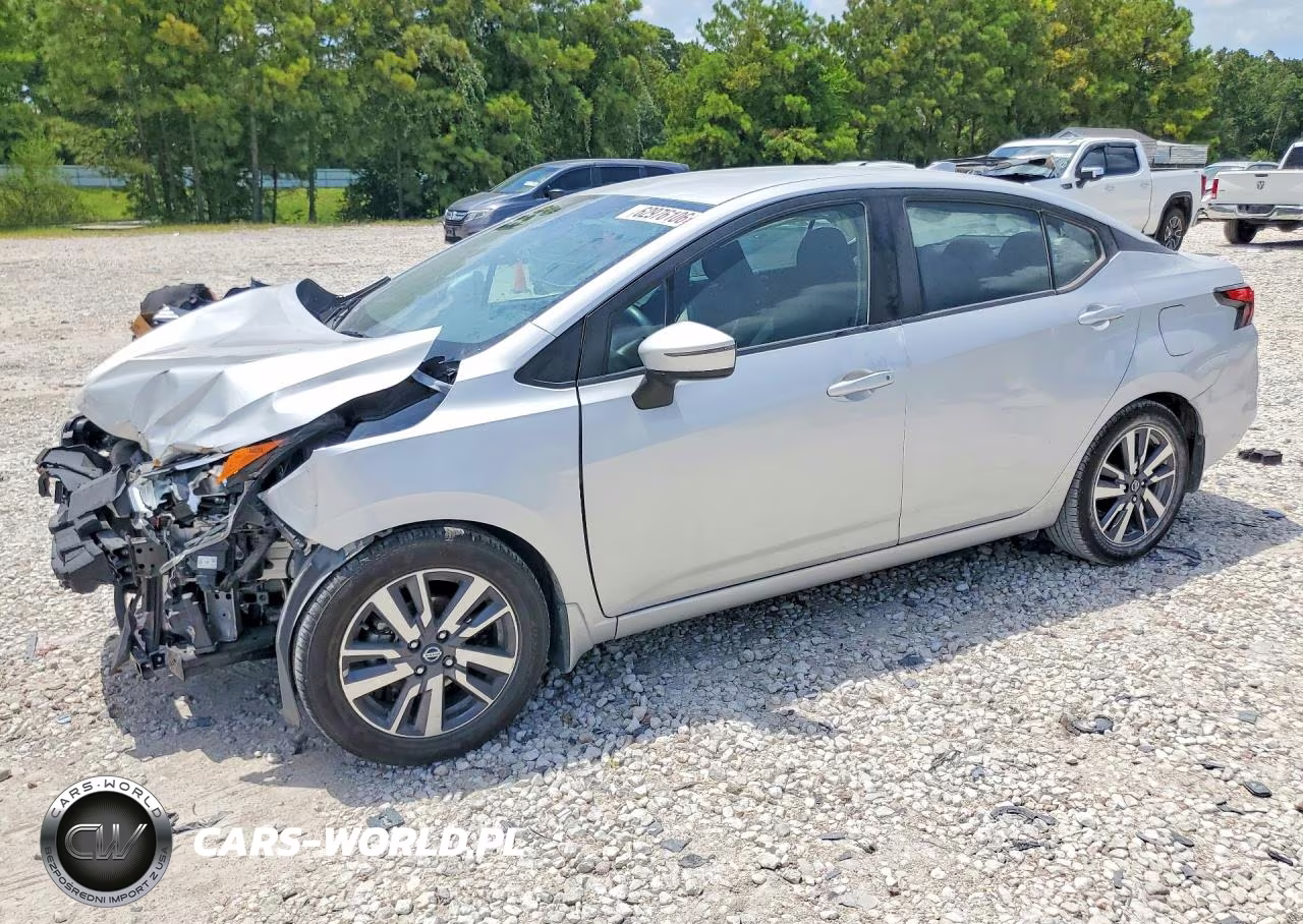 2020 Nissan Versa Sv